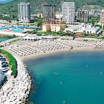 Апартаменты Porta Del Mare - Luxury Beachfront By Leading *