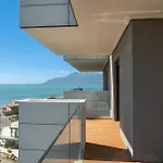 Porta Del Mare - Luxury Beachfront By Leading Апартаменты Салерно