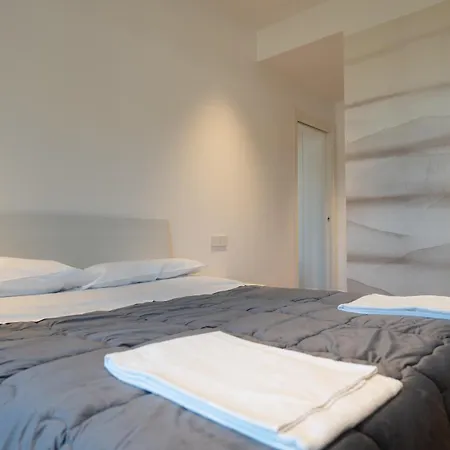 Porta Del Mare - Luxury Beachfront Apartment