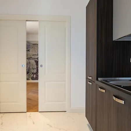Porta Del Mare - Luxury Beachfront Apartment