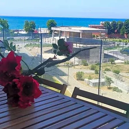 Porta Del Mare - Luxury Beachfront By Leading Apartament Salerno