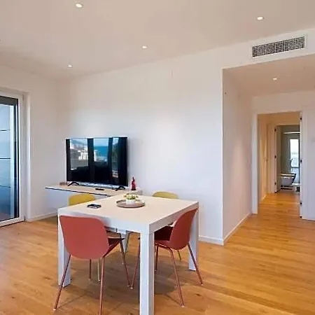 Apartament Porta Del Mare - Luxury Beachfront By Leading