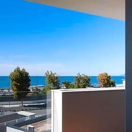 Apartament Porta Del Mare - Luxury Beachfront By Leading