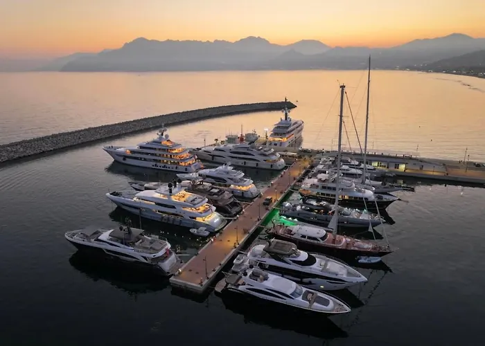 דירה Porta Del Mare - Luxury Beachfront סלרנו