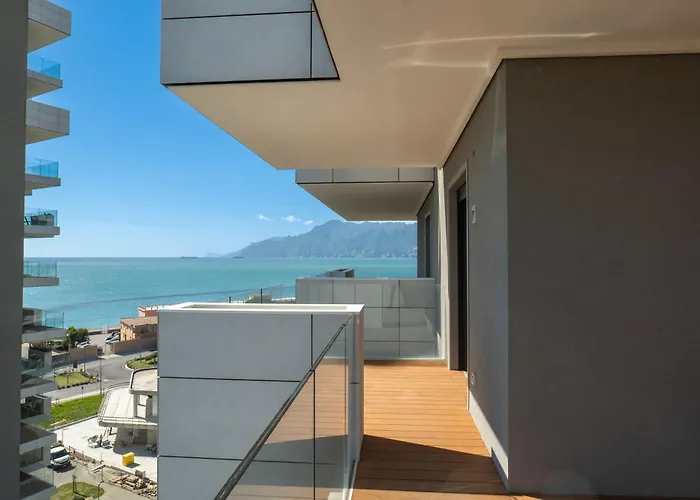 Porta Del Mare - Luxury Beachfront דירה סלרנו