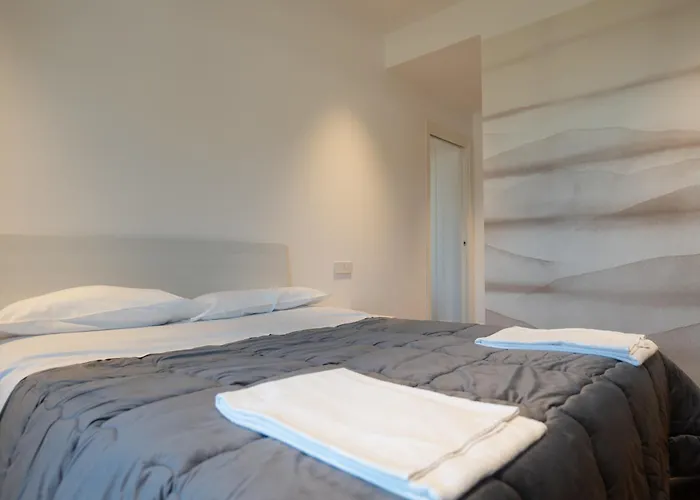 Porta Del Mare - Luxury Beachfront דירה